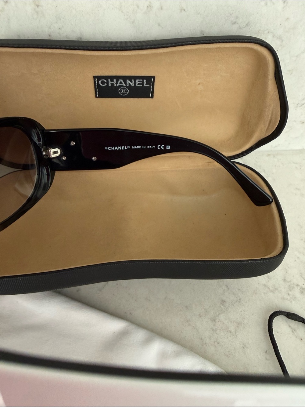 CHANEL Black Sunglasses with White Trim Oversized Oval Frames - Picture 6 of 7